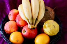 Φρούτα και λαχανικά σε ιδανικούς συνδυασμούς για γρήγορη απώλεια βάρους, για υγεία και ευζωία.