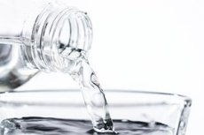 7 λόγοι για να πίνουμε νερό χειμώνα – καλοκαίρι